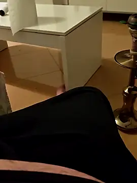 Snapshot of t-dog26 chatting on December 14, 2025, 6:52 am t-dog26 online show from December 14, 2025, 6:52 am