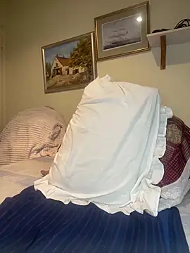 Missparis online show from February 16, 2026, 7:34 pm