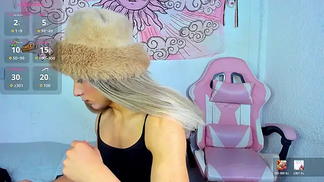 Snapshot of brihanna_cooper chatting on June 9, 2026, 2:18 pm brihanna cooper online show from June 9, 2026, 2:18 pm