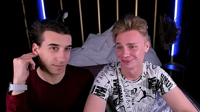 Snapshot of LawrenceMiles chatting on October 18, 2025, 8:33 pm LawrenceMiles online show from October 18, 2025, 8:33 pm