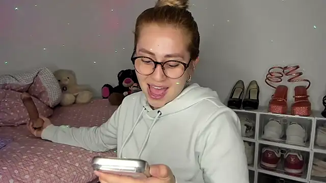 min-ji online show from April 23, 2026, 12:06 am