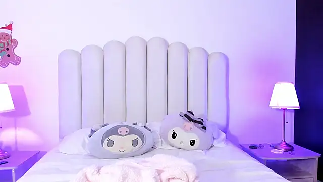 Snapshot of SofieBunnie chatting on January 13, 2026, 10:46 pm SofieBunnie online show from January 13, 2026, 10:46 pm