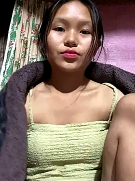 Snapshot of milo_bae chatting on December 20, 2025, 2:47 am milo bae online show from December 20, 2025, 2:47 am