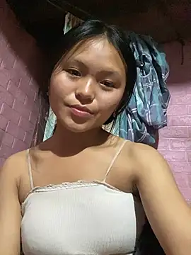 Snapshot of milo_bae chatting on February 13, 2026, 1:55 pm milo bae online show from February 13, 2026, 1:55 pm