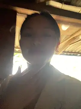 Snapshot of milo_bae chatting on December 23, 2025, 1:16 am milo bae online show from December 23, 2025, 1:16 am