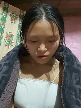 Snapshot of milo_bae chatting on February 2, 2026, 4:22 am milo bae online show from February 2, 2026, 4:22 am