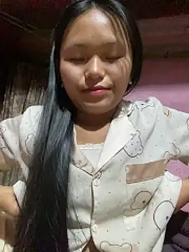 Snapshot of milo_bae chatting on December 19, 2025, 3:32 am milo bae online show from December 19, 2025, 3:32 am