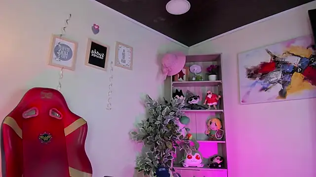 Snapshot of Lana_Dreams_ chatting on September 12, 2025, 1:33 pm Lana Dreams online show from September 12, 2025, 1:33 pm