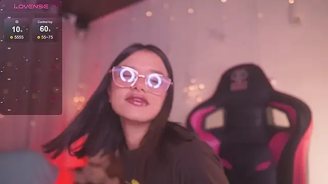 Lana Dreams  online show from January 8, 2026, 1:11 am