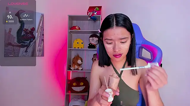 Snapshot of Lana_Dreams_ chatting on October 2, 2025, 2:09 pm Lana Dreams online show from October 2, 2025, 2:09 pm