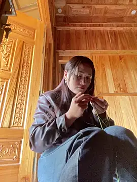 phungtiti online show from March 3, 2026, 1:45 am