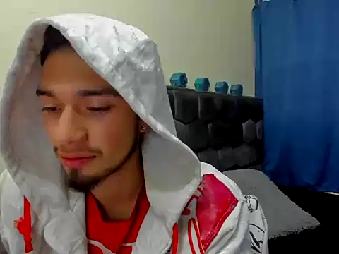 Snapshot of theostone chatting on September 15, 2025, 6:58 am theostone online show from September 15, 2025, 6:58 am