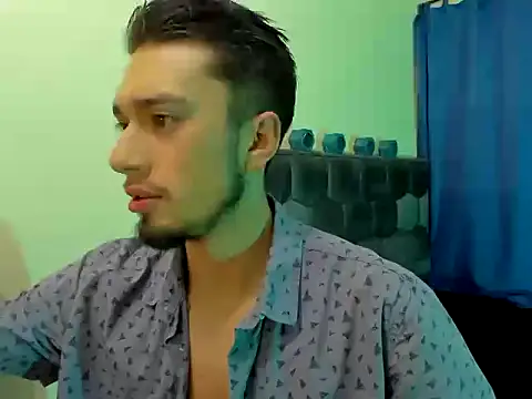 Snapshot of theostone chatting on September 17, 2025, 10:17 am theostone online show from September 17, 2025, 10:17 am