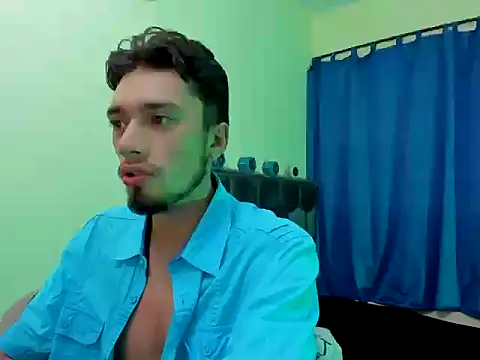 Snapshot of theostone chatting on September 21, 2025, 8:30 am theostone online show from September 21, 2025, 8:30 am