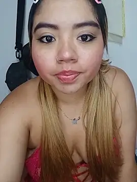 Snapshot of Emily__Hott chatting on June 21, 2026, 4:07 am Emily Hott online show from June 21, 2026, 4:07 am