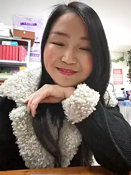 lingling5200 online show from March 6, 2026, 6:52 am