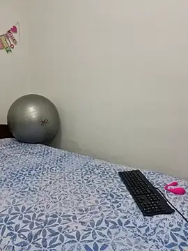 Nina vallon online show from October 4, 2025, 10:39 am