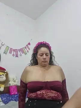 Nina vallon online show from April 7, 2026, 10:28 am