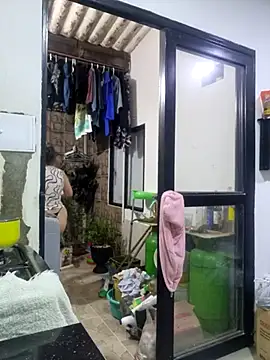 Nina vallon online show from September 10, 2025, 10:25 am