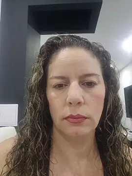 Snapshot of Nina_vallon chatting on May 29, 2026, 10:32 am Nina vallon online show from May 29, 2026, 10:32 am