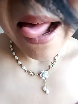 Joanna1122 online show from September 9, 2025, 5:17 am