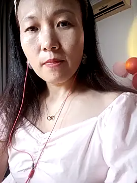 Joanna1122 online show from September 15, 2025, 4:07 pm