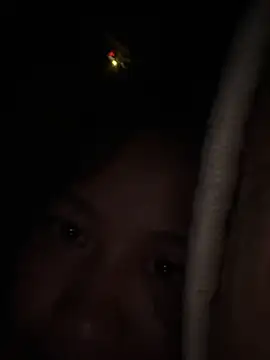 qinejr37 online show from November 27, 2025, 5:13 pm