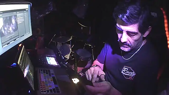 Rod Contreras ARG online show from November 8, 2025, 3:10 am