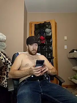 Snapshot of Dillybar41 chatting on February 24, 2026, 6:20 pm Dillybar41 online show from February 24, 2026, 6:20 pm