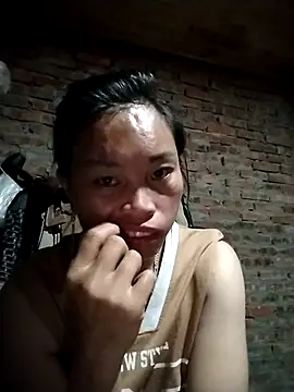   Ngoc20   online show from November 5, 2025, 5:54 am