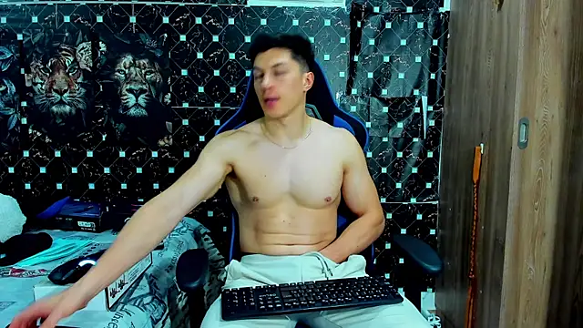 Snapshot of javiersexymann chatting on May 3, 2026, 11:30 pm javiersexymann online show from May 3, 2026, 11:30 pm
