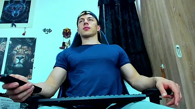 javiersexymann online show from March 19, 2025, 9:16 pm