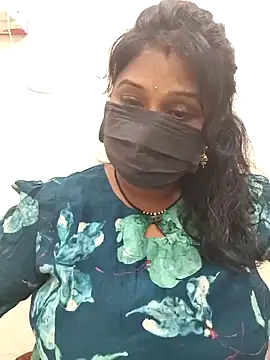 Snapshot of chaitara-reddy chatting on February 27, 2026, 9:42 am chaitara-reddy online show from February 27, 2026, 9:42 am