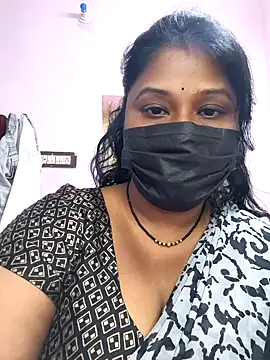 Snapshot of chaitara-reddy chatting on February 18, 2026, 8:33 am chaitara-reddy online show from February 18, 2026, 8:33 am