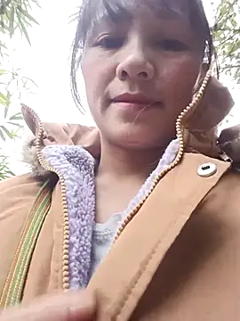 Mini3333 online show from November 21, 2025, 12:09 am