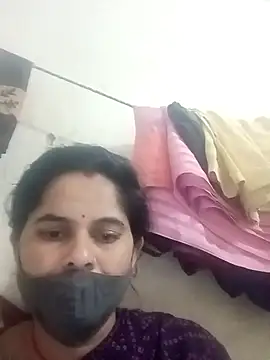 JULEE-740 online show from November 11, 2025, 5:52 pm