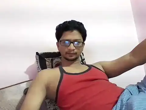 Snapshot of Jeyg6900 chatting on November 23, 2025, 7:35 pm Jeyg6900 online show from November 23, 2025, 7:35 pm