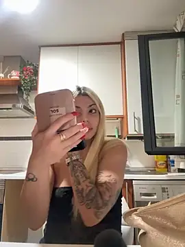 Snapshot of NoeliaGarcia17 chatting on October 4, 2025, 10:11 pm NoeliaGarcia17 online show from October 4, 2025, 10:11 pm