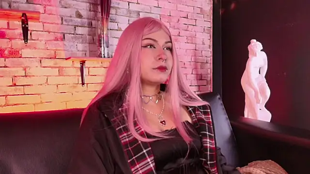 kitty malach online show from February 15, 2026, 3:40 am