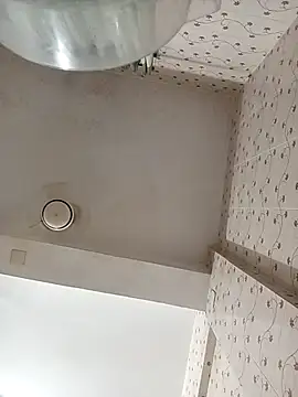 Snapshot of khhlmn chatting on October 19, 2025, 3:48 pm khhlmn online show from October 19, 2025, 3:48 pm