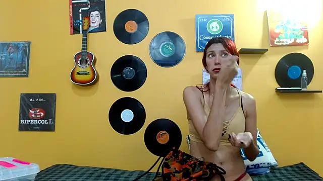 Snapshot of skinnyverus18 chatting on November 8, 2025, 7:17 pm skinnyverus18 online show from November 8, 2025, 7:17 pm