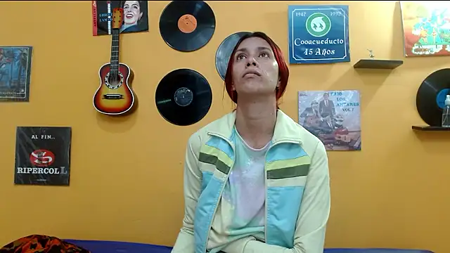 Snapshot of skinnyverus18 chatting on January 14, 2026, 7:06 pm skinnyverus18 online show from January 14, 2026, 7:06 pm