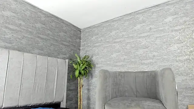 Snapshot of ArthurCox chatting on December 16, 2025, 5:28 pm ArthurCox online show from December 16, 2025, 5:28 pm