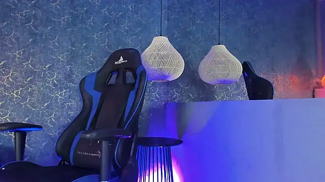 Snapshot of ArthurCox chatting on November 22, 2025, 5:34 pm ArthurCox online show from November 22, 2025, 5:34 pm