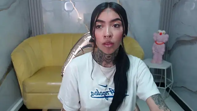 Ashley Blum v online show from September 10, 2025, 7:35 pm