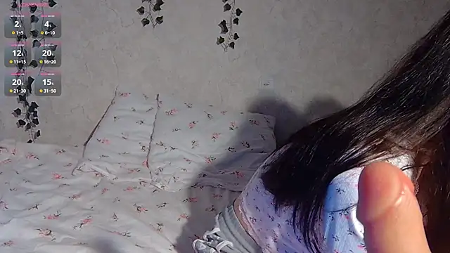 Snapshot of sakuras_pleasure chatting on September 17, 2025, 7:27 pm sakuras pleasure online show from September 17, 2025, 7:27 pm