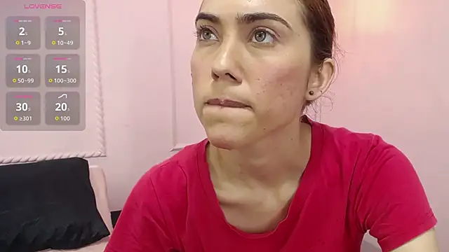 Snapshot of danna7cute chatting on October 9, 2025, 9:15 pm danna7cute online show from October 9, 2025, 9:15 pm