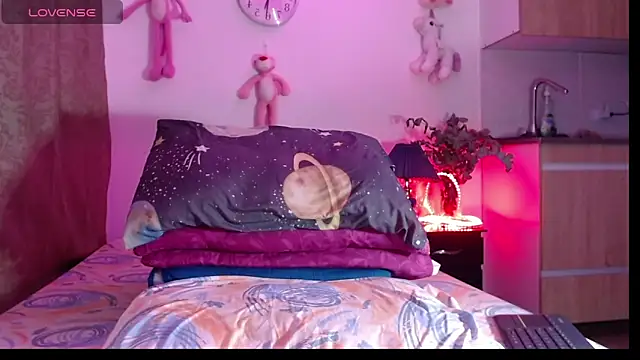 AllysonStonne online show from March 24, 2026, 10:32 pm