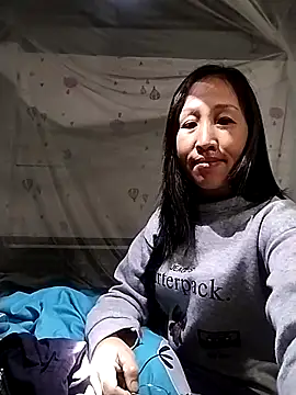 cute love00 online show from February 8, 2026, 11:57 pm