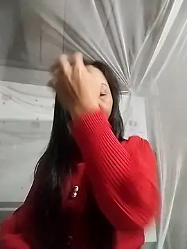 cute love00 online show from November 12, 2025, 8:45 pm